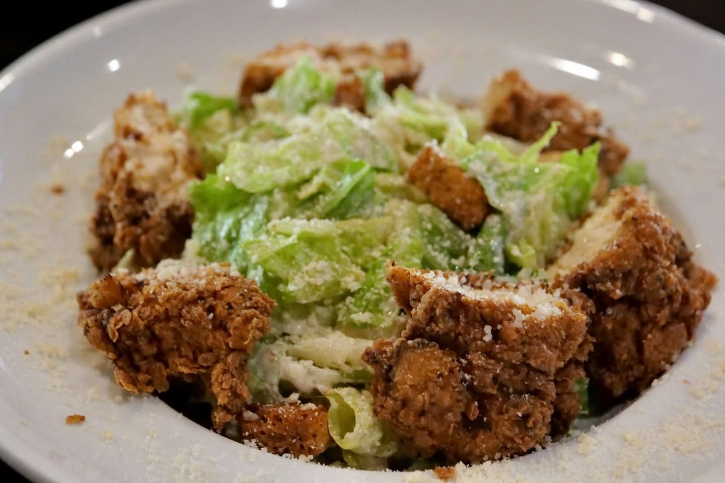 CLASSIC CHICKEN CAESAR SALAD
