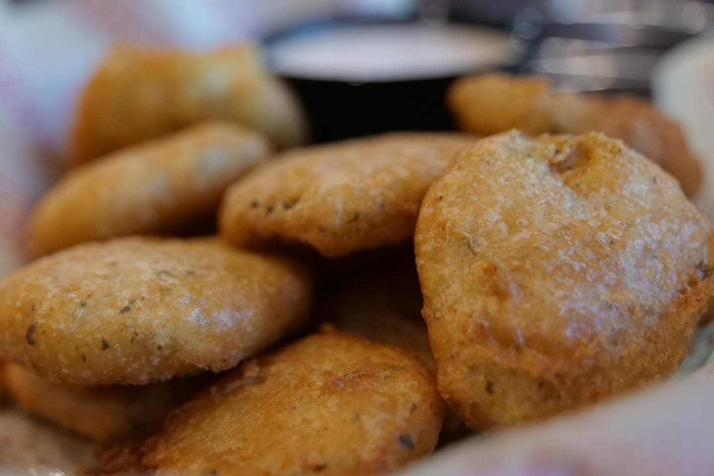 CRISPY PICKLE CHIPS