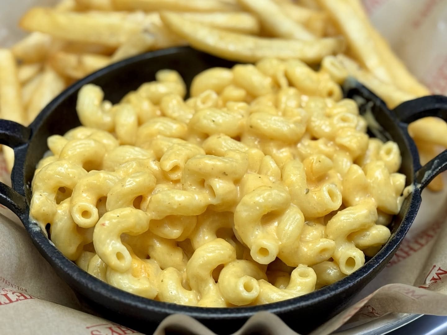 MAC ‘N CHEESE SKILLET